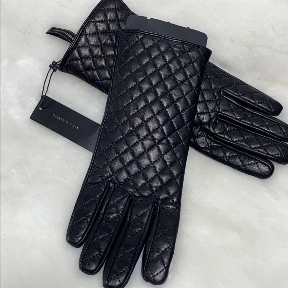 BCBG maxazria gloves